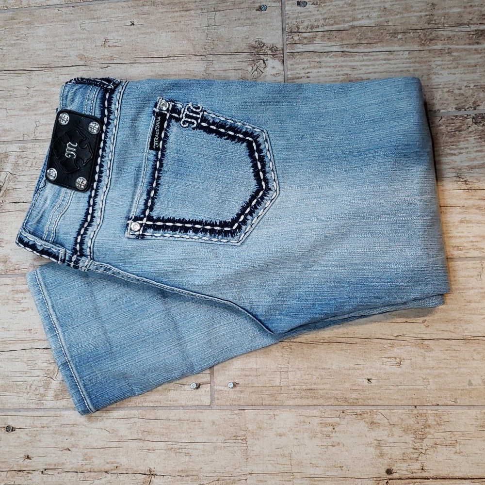 Miss Me Capri Boyfriend Jeans